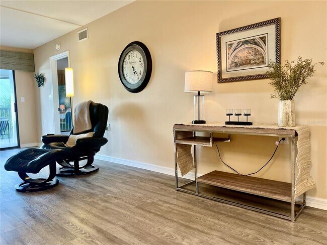 Building Photo - 601 Shreve St