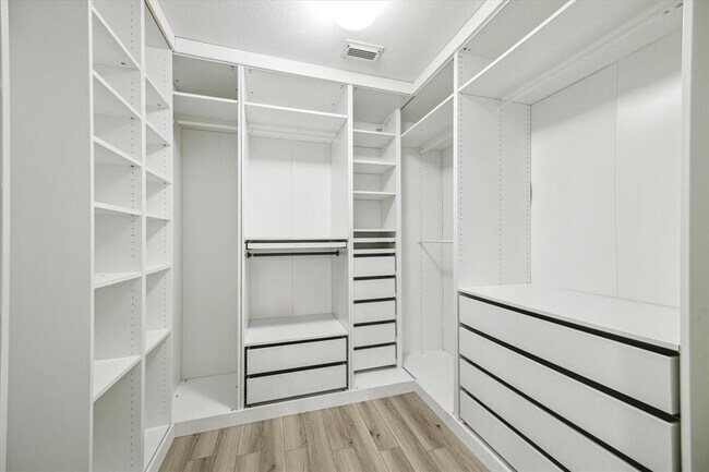Building Photo - 25 Stone Creek Pl