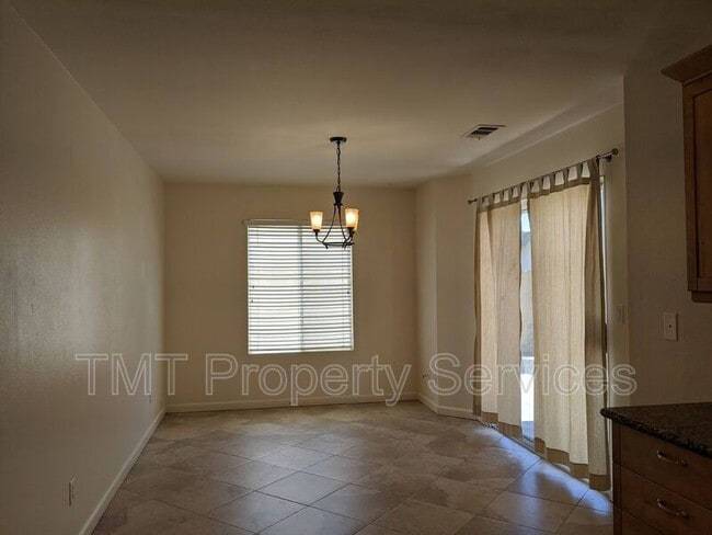 Building Photo - 2537 Brunswick Dr