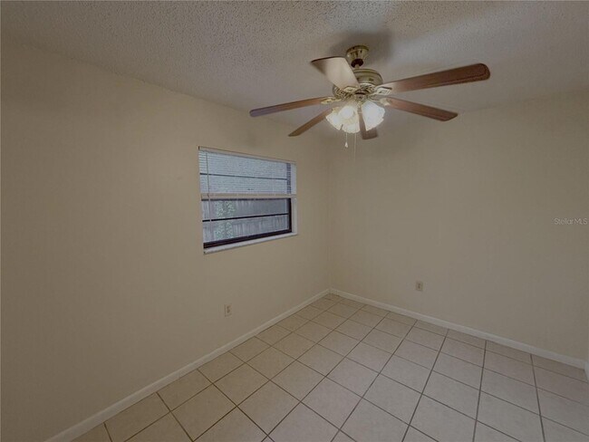 Building Photo - 904 SW 62nd Terrace