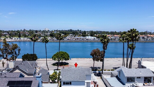 Building Photo - AVAILABLE NOW!!  WATERFRONT HOME ON MARINE...