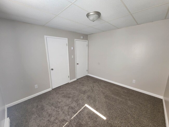 Building Photo - Utilities included!