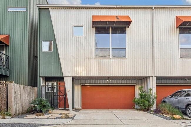 Primary Photo - 1306 Arthur St