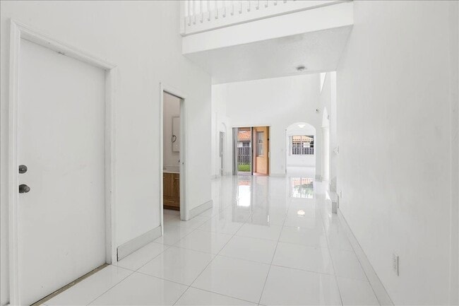 Building Photo - 3802 SW 165th Terrace