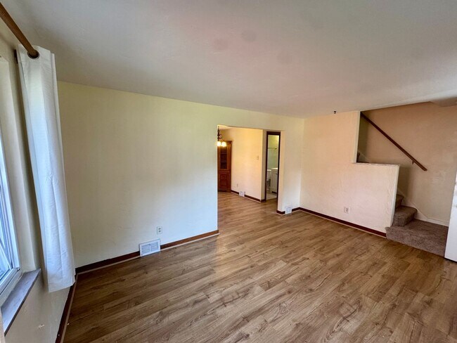 Building Photo - 1076 Thornwood Dr