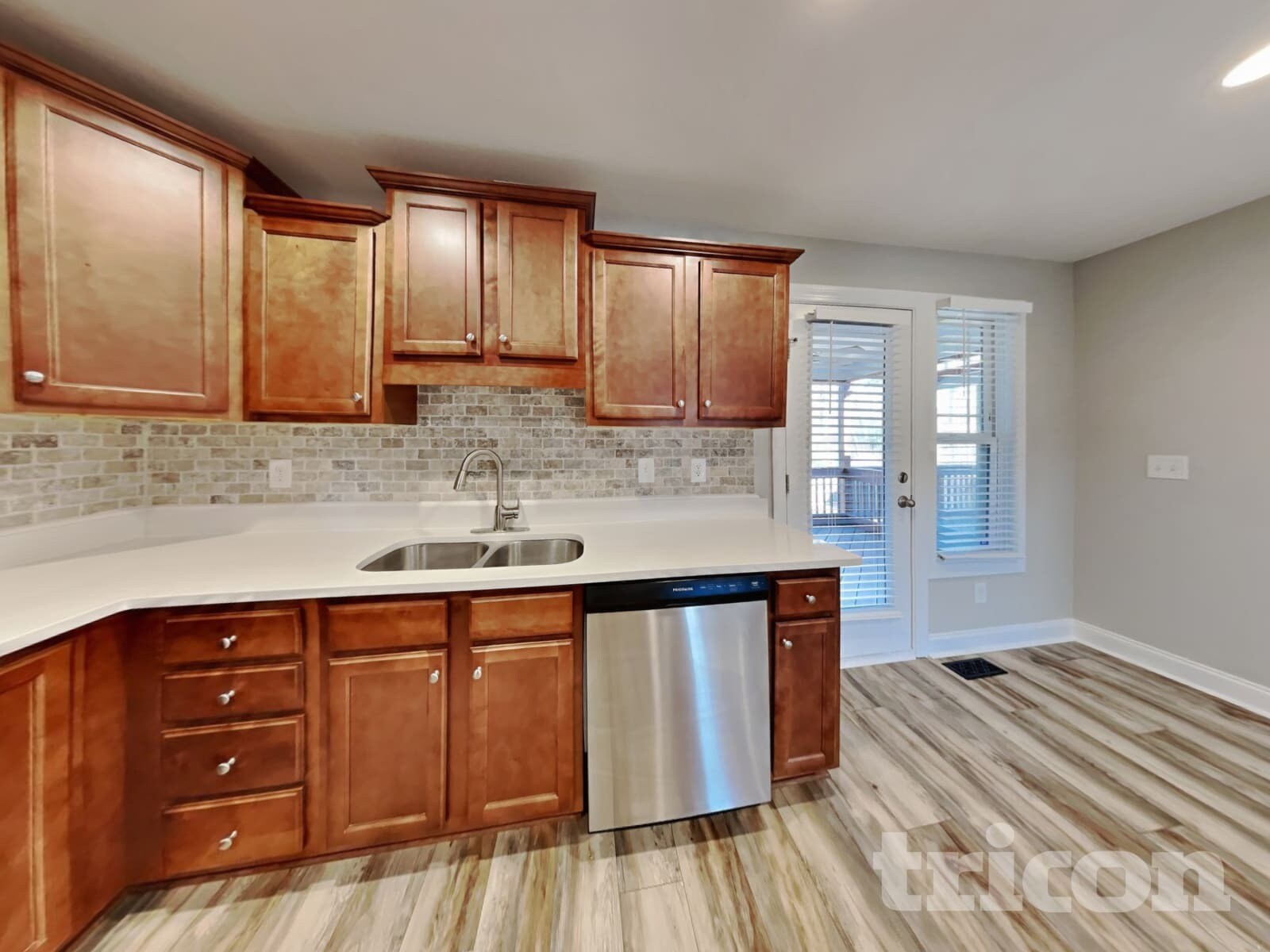 Building Photo - 302 Oxfordshire Dr