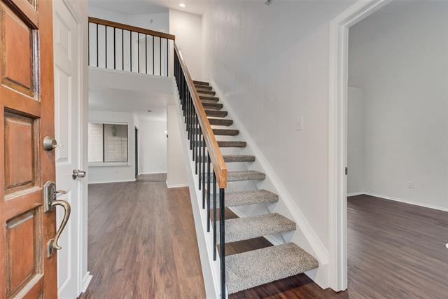Building Photo - 519 Ranch Trail