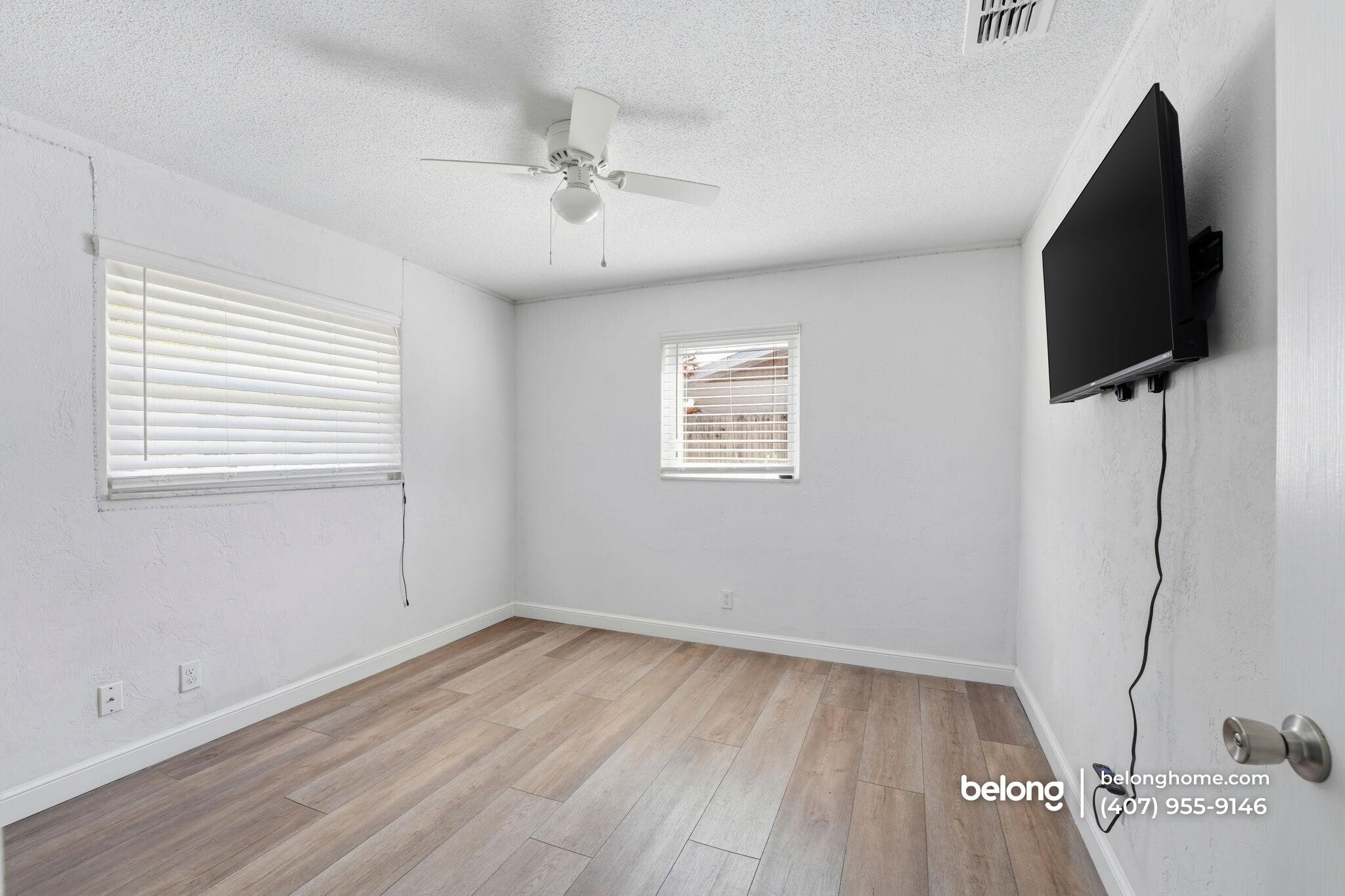 Building Photo - 2020 Oriole Ln