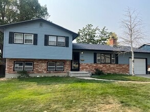 Building Photo - 2141 Kingsboro Rd