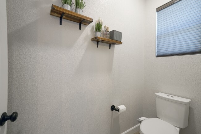 Building Photo - 5884 Cedarwood Cmn