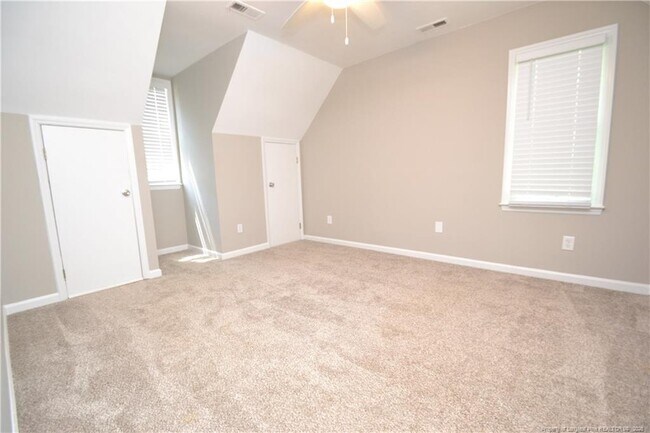 Building Photo - 804 Curtiss Dr