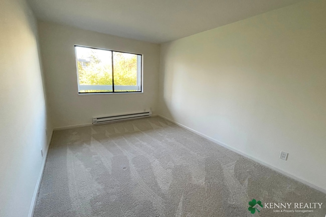 Building Photo - Remodeled 3BR Condo with Large Deck, Park Views & Resort-Style Amenities in Foster City