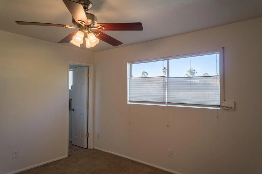 Building Photo - 2822 W St Tropaz Ave