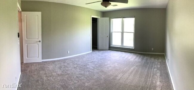 Building Photo - 3 br, 2 bath Townhome - 1277 Barnes Road