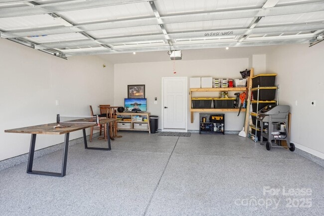 Building Photo - 6295 Ashton Pk Dr