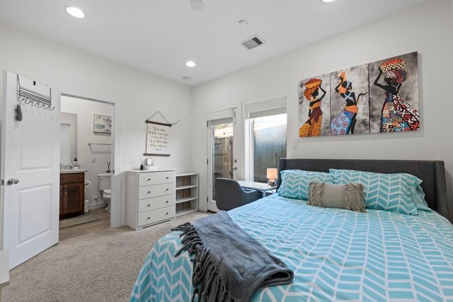 Building Photo - 1925 Shearn St