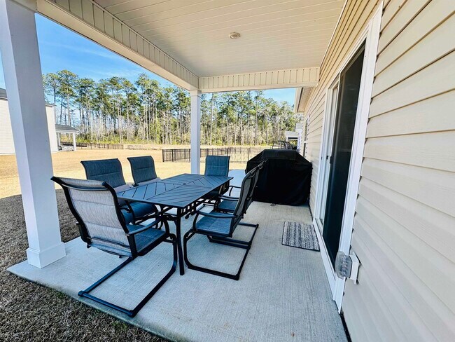 Building Photo - 772 El Pepino Lp