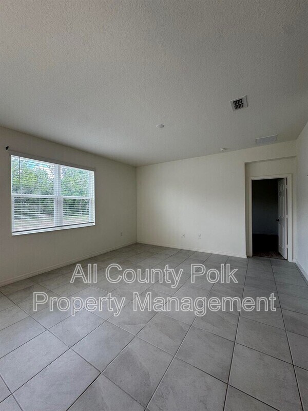 Building Photo - 7163 Cruz Ct