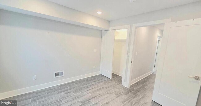 Building Photo - 5233 Chancellor St