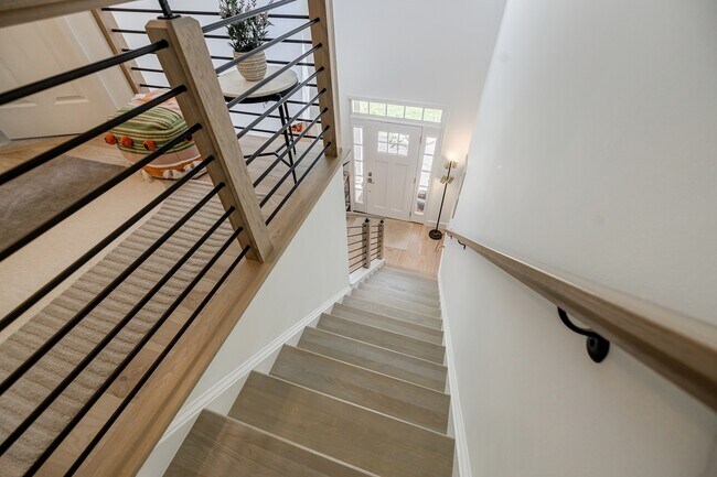 Building Photo - 2105 Brookridge Ter