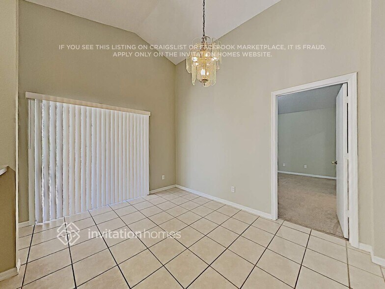 Building Photo - 3372 Jarrett Ct
