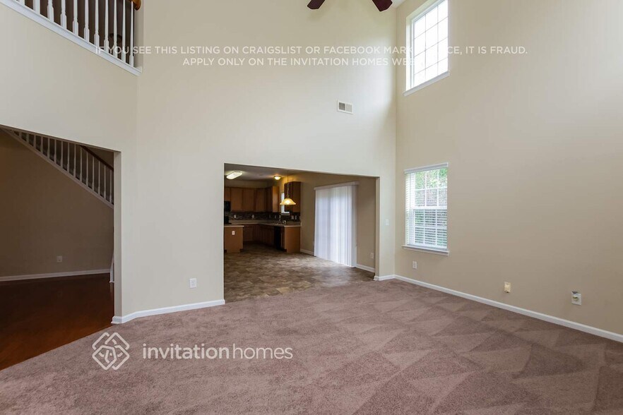 Building Photo - 12132 Palomar Dr