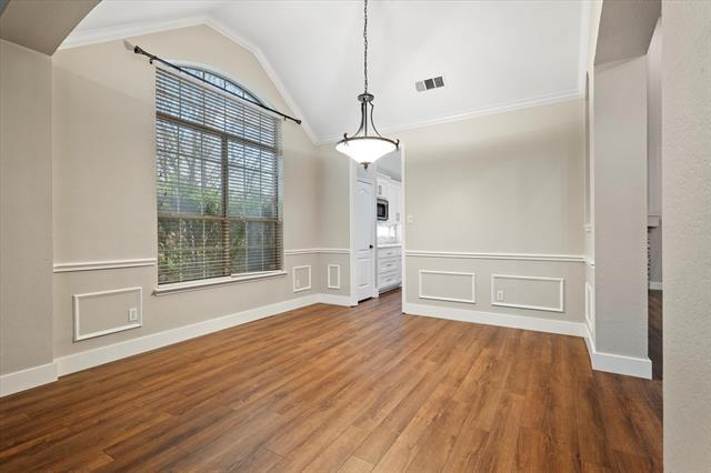 Building Photo - 4017 Strattford Dr