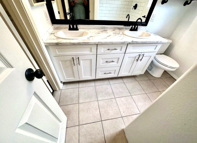 Building Photo - 91-6471-6471 Kapolei Pkwy