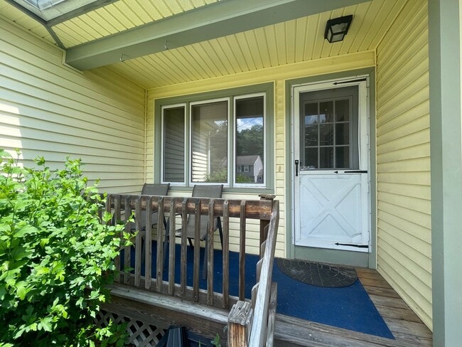 Building Photo - Single-Family Home in South Nashua