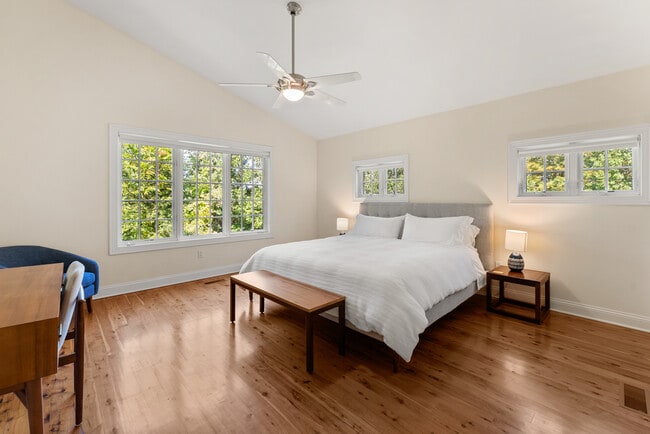 Building Photo - 84 Gunn Hill Rd