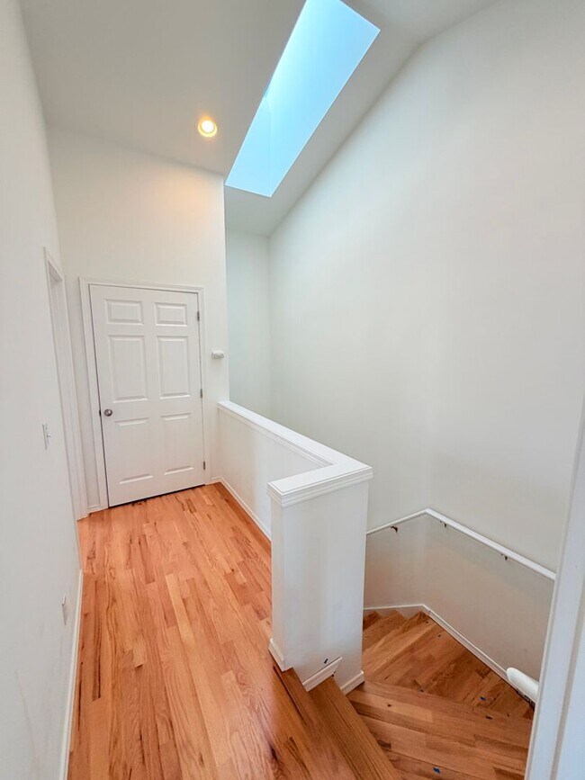 Building Photo - 2443 NW 59th St