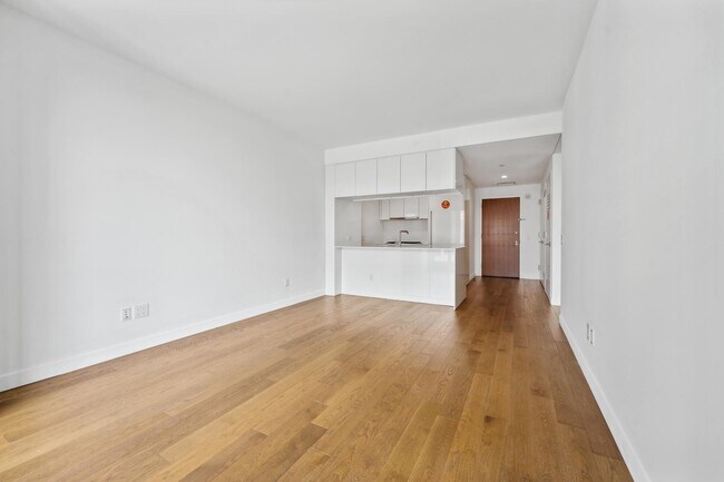 Building Photo - 99 Hudson St