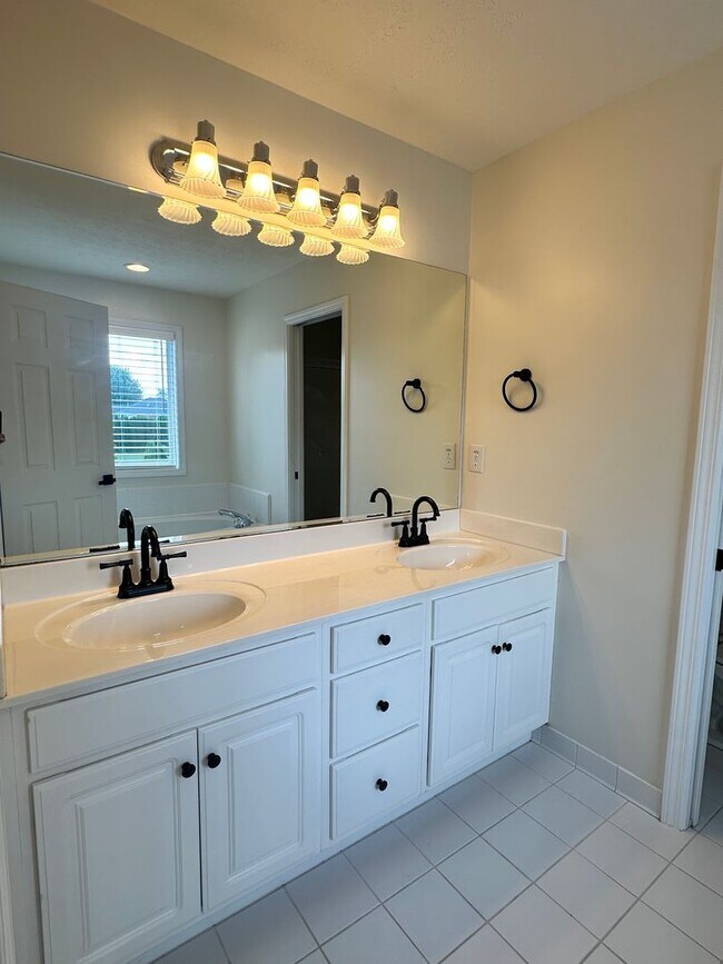 Building Photo - 4512 Dogwood Forest Pl