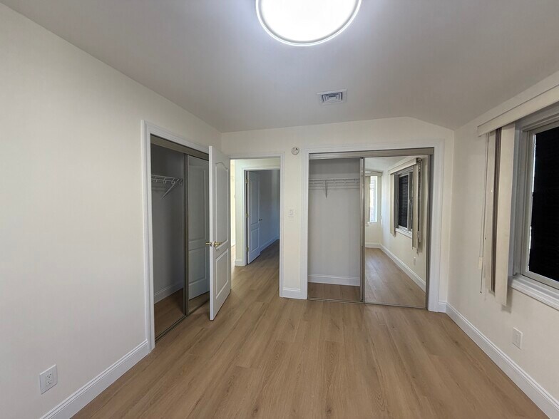 Building Photo - 3837 215th St