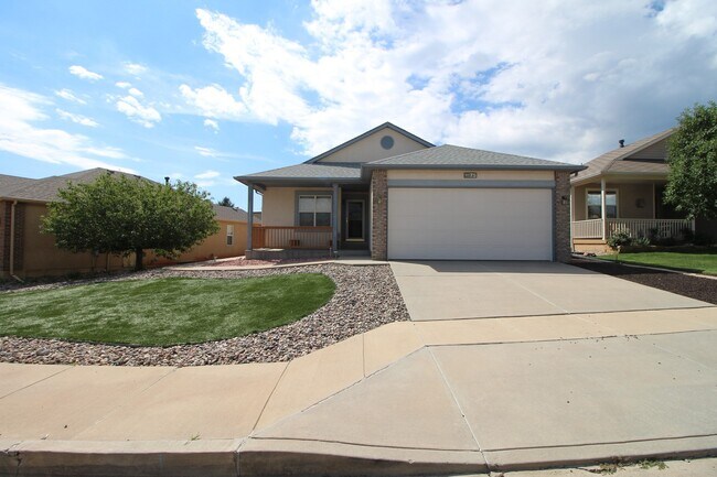 Building Photo - Amazing 5 bedroom home in Desirable Crown Hill Mesa on West Side of town