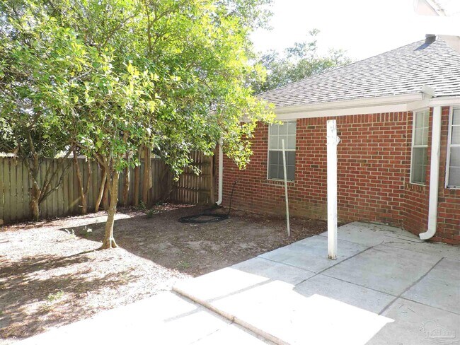 Building Photo - 2552 Southern Oaks Dr