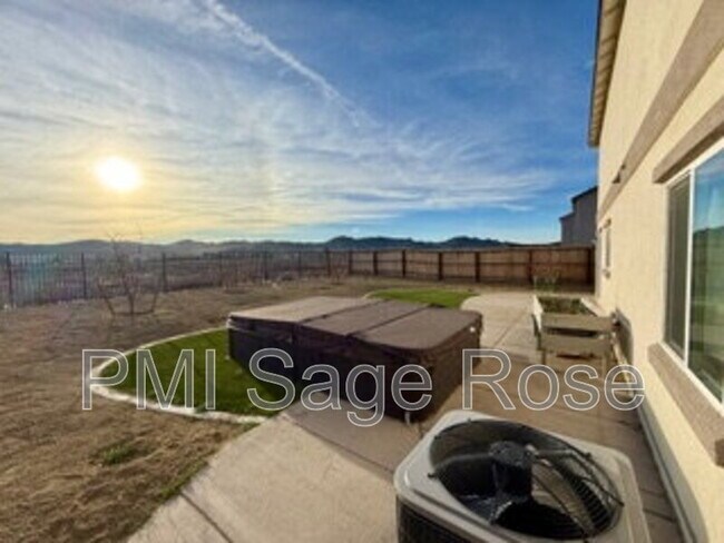 Building Photo - 8932 Coyote Blf Dr