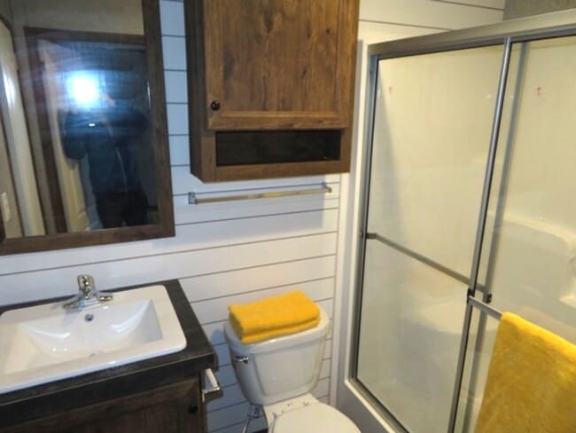 Building Photo - University Estates 63