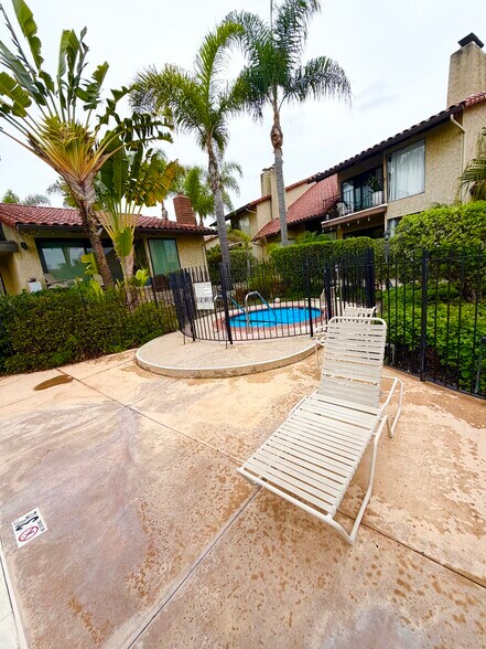 Building Photo - 1925 Alga Rd