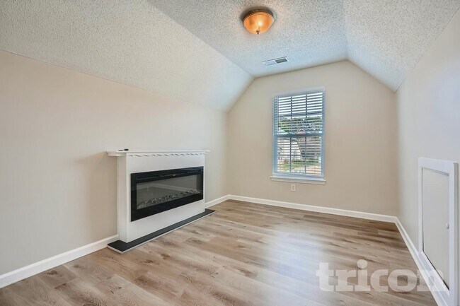 Building Photo - 712 Walton Dr
