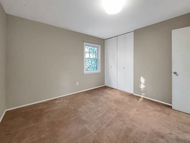 Building Photo - Rare Find! Private 4BR / 2.5BA Home on Nea...