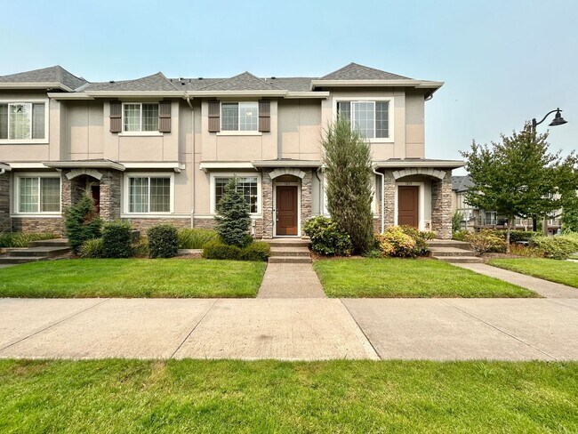 Building Photo - Stunning 2 Bed, 2.5 Bath Craftsman Townhome with Community Amenities!