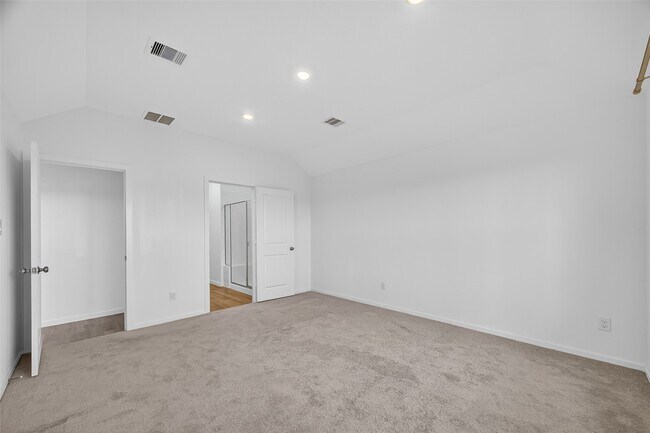 Building Photo - 3013 Myrtle Bch Ln