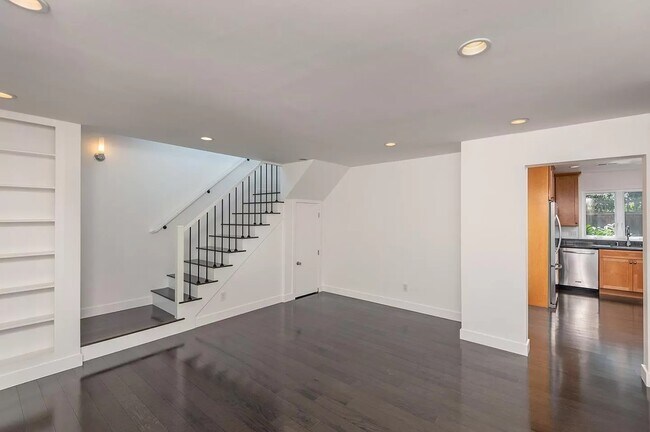 Building Photo - 135 Tillman Ave