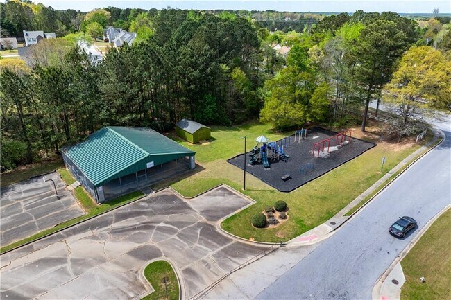 Building Photo - 1098 Village Creek
