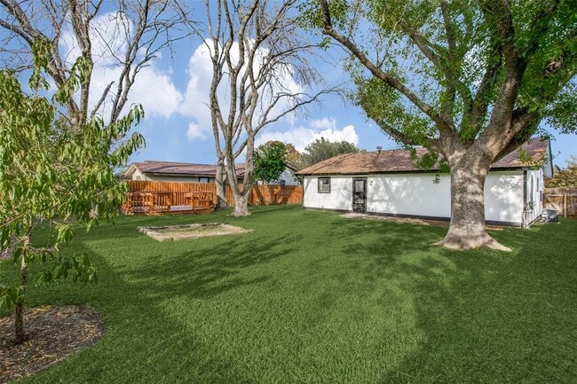 Building Photo - 2212 Rifle Bend Dr