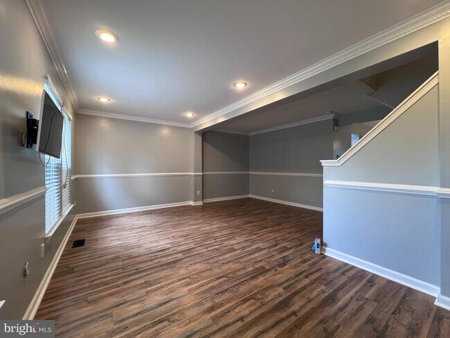 Building Photo - 9038 Falcon Glen Ct