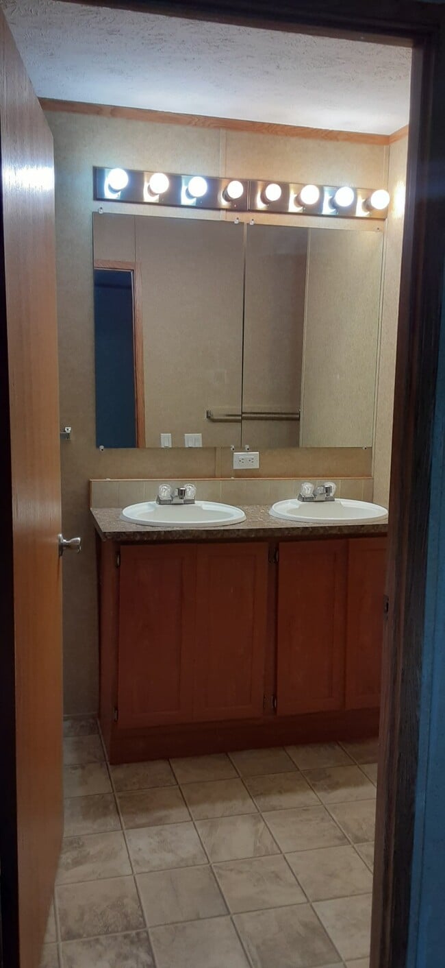 Building Photo - 4648 Karie Ln