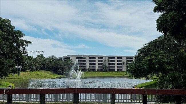 Building Photo - 1760 Palm Cove Blvd