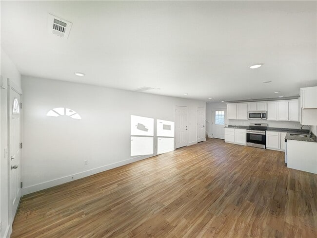 Building Photo - 1214 Nedra Dr